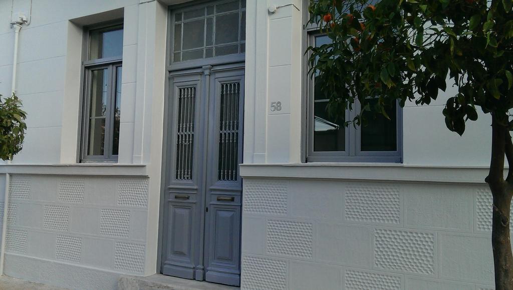 Neoclassical House At Metro Station Attiki Афины Экстерьер фото